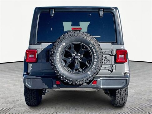 Used 2022 Jeep Wrangler Unlimited Willys image 5