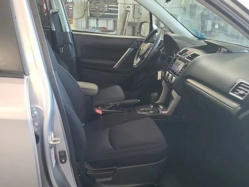 Used 2017 Subaru Forester 2.5i Premium w/ All-Weather Package AWD/4WD image 12