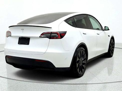 Used 2022 Tesla Model Y Performance AWD/4WD image 5
