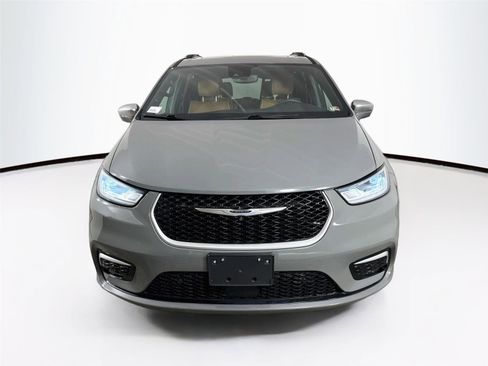 Used 2022 Chrysler Pacifica Pinnacle AWD/4WD image 4