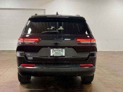 Used 2023 Jeep Grand Cherokee L Laredo image 26