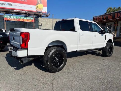 Used 2019 Ford F250 Lariat w/ Lariat Ultimate Package image 7
