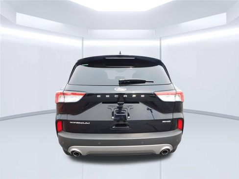 Used 2022 Ford Escape Titanium w/ Titanium Elite Package AWD/4WD image 4