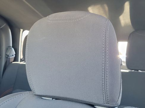 Used 2022 Jeep Gladiator Mojave image 14