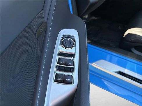 Used 2024 Chevrolet Corvette Stingray Convertible image 11