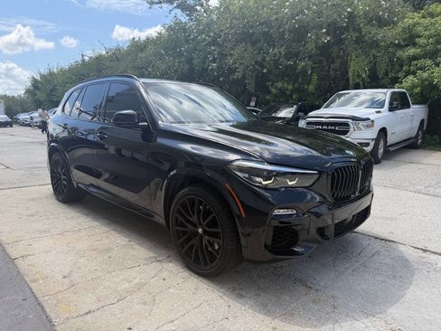 Used 2021 BMW X5 sDrive40i w/ M Sport Package RWD image 3