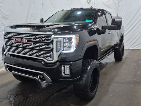 Used 2022 GMC Sierra 2500 Denali image 1