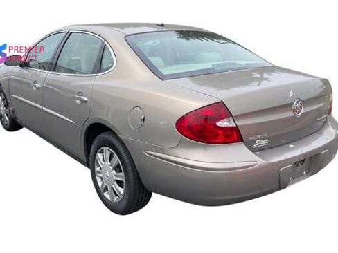 Used 2006 Buick LaCrosse CX FWD image 3