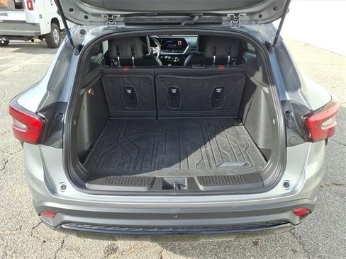 Certified 2024 Chevrolet Trax RS w/ Driver Confidence Package image 11