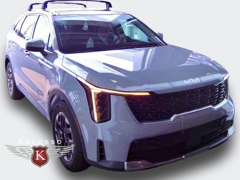 Used 2024 Kia Sorento S w/ Panoramic Sunroof Package FWD image 1