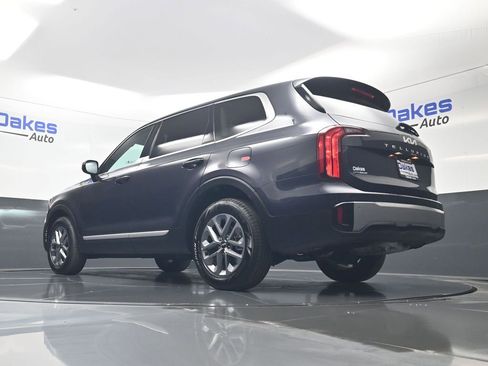 Certified 2025 Kia Telluride LX FWD image 43