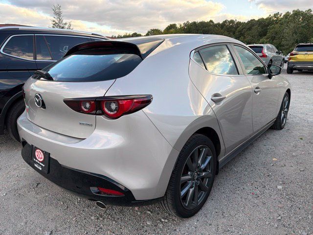 Used 2023 MAZDA MAZDA3 s FWD image 5