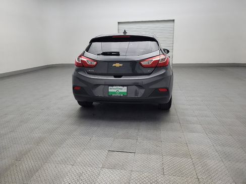 Used 2018 Chevrolet Cruze LT w/ Convenience Package image 7