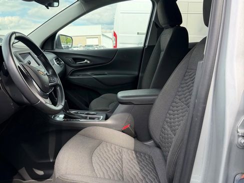 Used 2021 Chevrolet Equinox LT FWD image 12