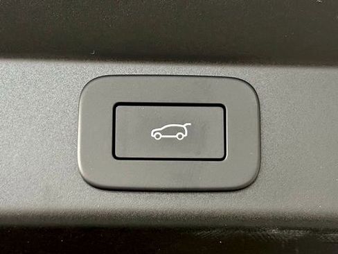 New 2026 Land Rover Range Rover Sport SE AWD/4WD image 19