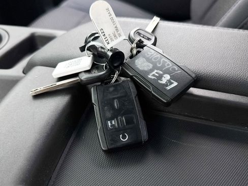Used 2019 GMC Sierra 1500 2WD Double Cab w/ Fleet Convenience Package image 32