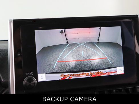 Used 2023 Toyota RAV4 LE AWD/4WD image 18