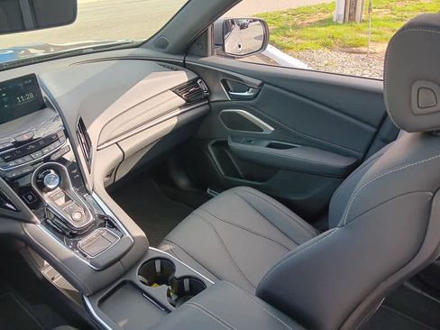 Used 2025 Acura RDX SH-AWD image 15