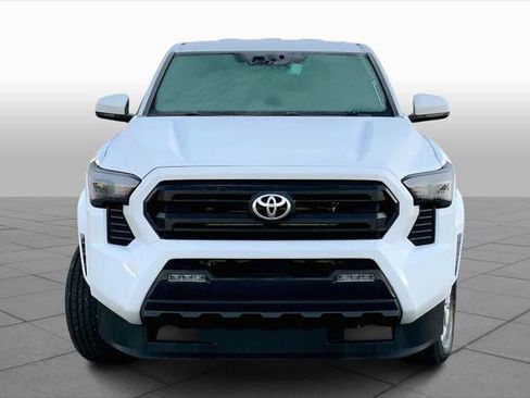 Certified 2024 Toyota Tacoma SR5 image 6