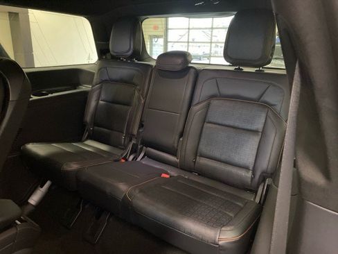 New 2026 Lincoln Navigator Black Label AWD/4WD image 14