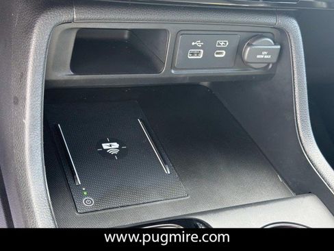 Used 2025 Honda Pilot TrailSport image 35