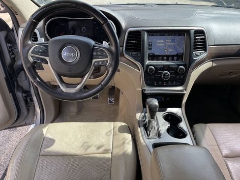 Used 2016 Jeep Grand Cherokee Overland w/ Advanced Technology Group RWD image 27
