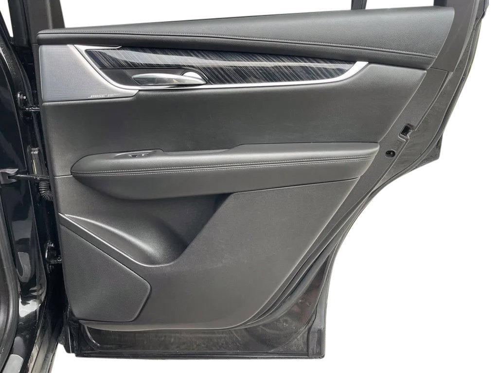 Used 2023 Cadillac XT6 Premium Luxury FWD image 19