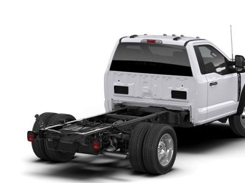 New 2026 Ford F550 4x4 Regular Cab Super Duty w/ XLT Value Package image 3