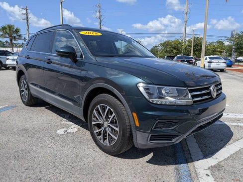 Used 2018 Volkswagen Tiguan SEL FWD image 8