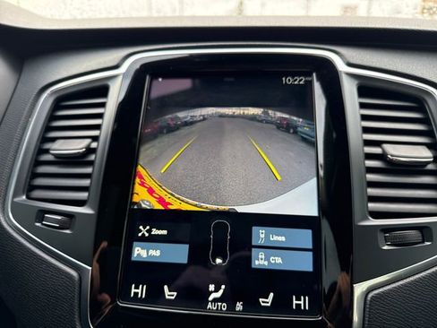 Used 2021 Volvo XC90 T6 Momentum w/ Climate Package image 25