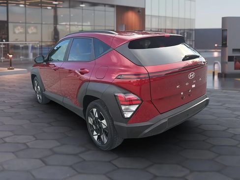 Used 2024 Hyundai Kona SEL w/ Convenience Package FWD image 8