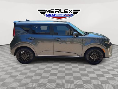 Used 2024 Kia Soul GT-Line FWD image 9