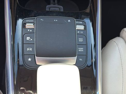 Certified 2021 Mercedes-Benz GLB 250 4MATIC w/ Premium Package image 36