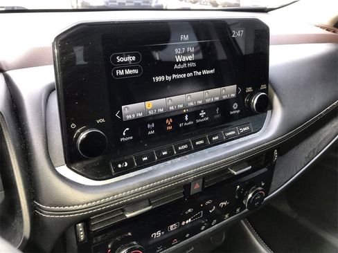 Certified 2023 Nissan Rogue Platinum w/ Platinum Premium Package image 16