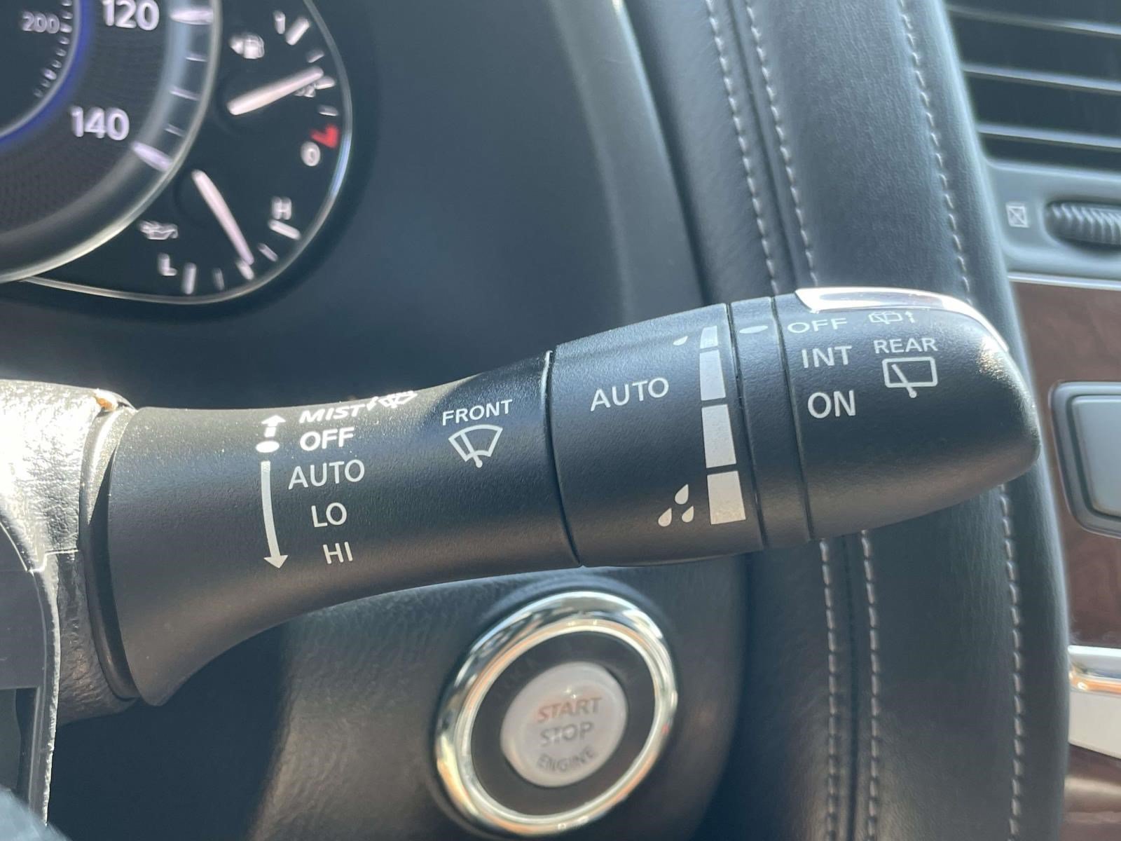 Used 2019 INFINITI QX80 Luxe AWD/4WD image 25