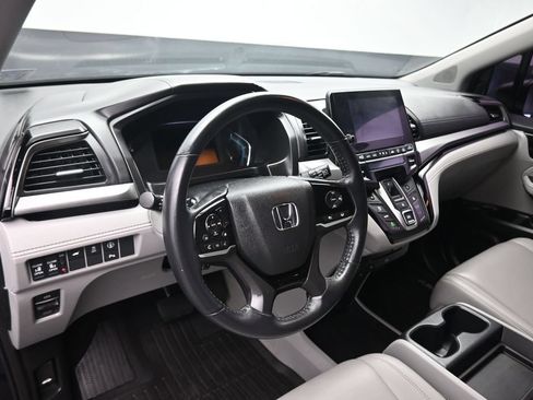 Used 2022 Honda Odyssey Touring image 13