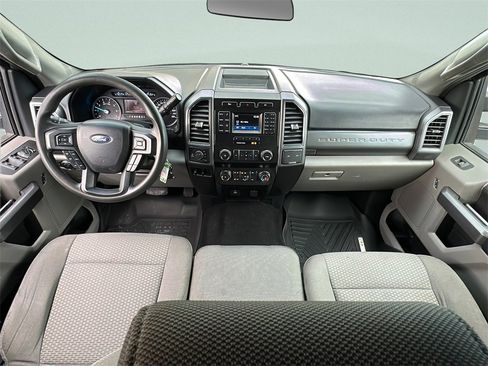 Used 2019 Ford F250 XLT image 12