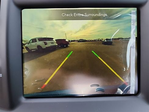 New 2023 Chrysler 300 Touring w/ Sport Appearance Package image 5