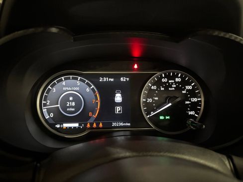 Used 2025 Nissan Versa SV FWD image 38
