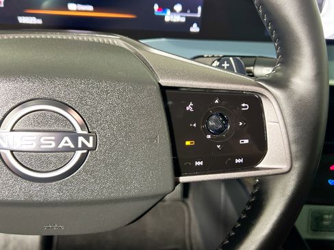 Used 2025 Nissan Murano Platinum w/ Cargo Package image 19