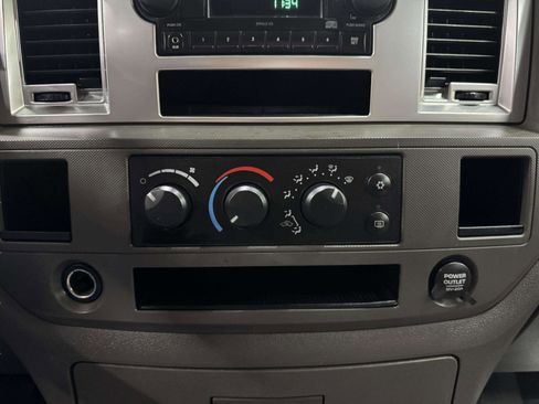 Used 2007 Dodge Ram 1500 Truck SLT RWD image 27