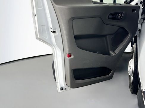 Used 2024 Ford Transit 250 148 Medium Roof Extended AWD image 17