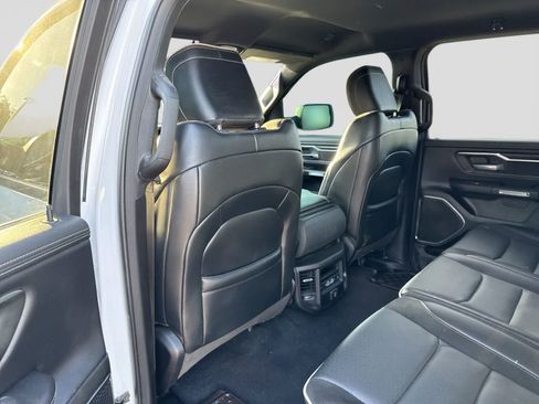 Used 2025 RAM 1500 Laramie AWD/4WD image 25