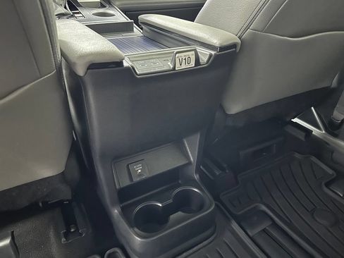 Used 2025 Toyota Sienna XLE w/ XLE Plus Package AWD/4WD image 52