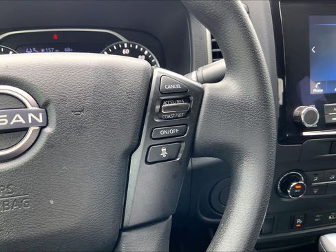 Used 2022 Nissan Frontier SV w/ Technology Package RWD image 24