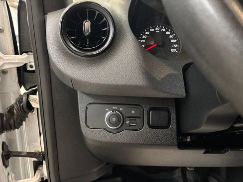 Used 2019 Mercedes-Benz Sprinter 4x4 144 image 16