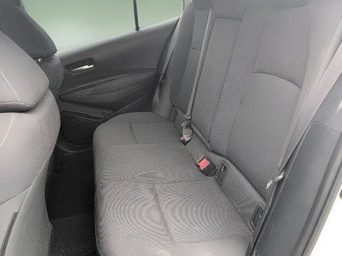 Used 2021 Toyota Corolla LE FWD image 18