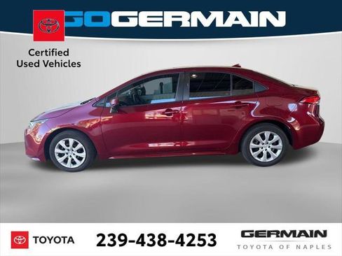 Certified 2022 Toyota Corolla LE image 3