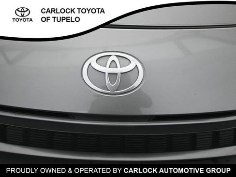 Used 2025 Toyota Camry SE image 32