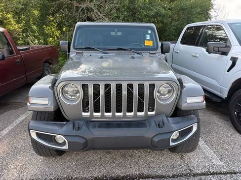 Used 2021 Jeep Wrangler Unlimited Sahara w/ Cold Weather Group AWD/4WD image 3